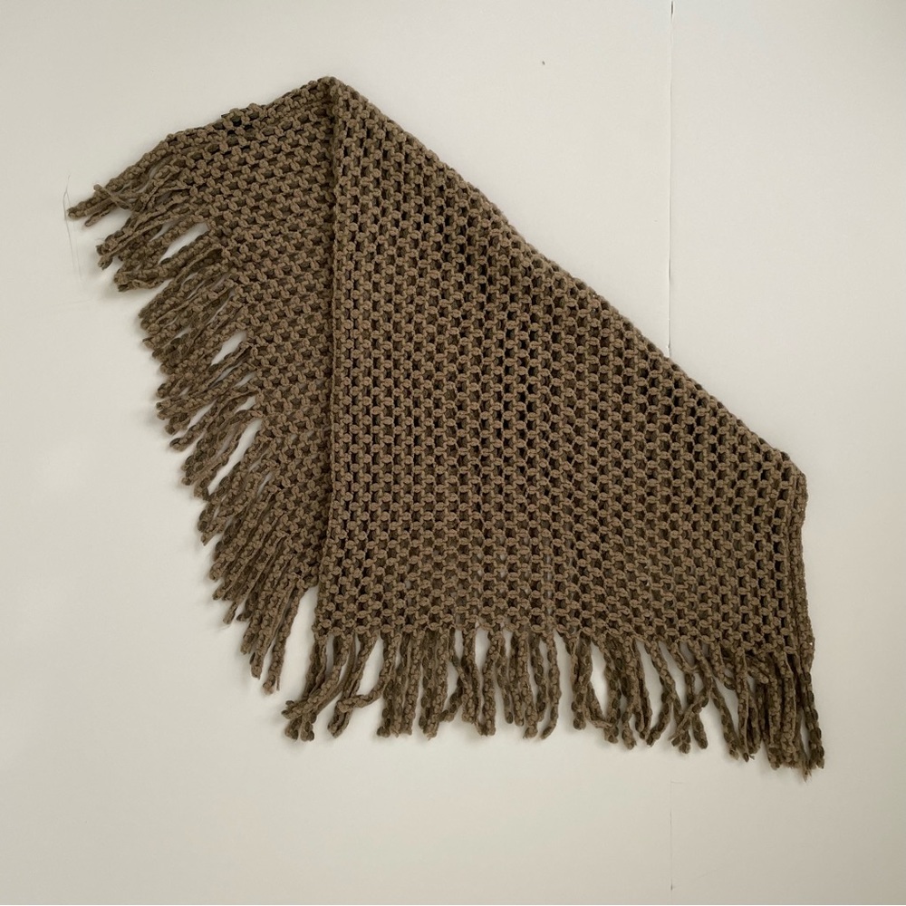 Green Infinity Knit Scarf